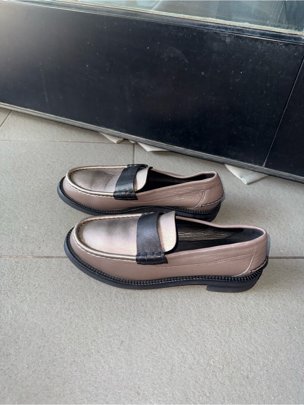Women’s Pedro Garcia Stina Metallic Penny Loafers EU 38.5 US 8.5